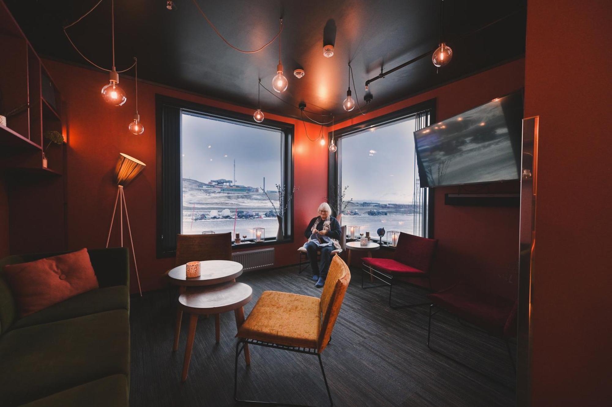 Svalbard Hotell | The Vault Longyearbyen Exteriör bild